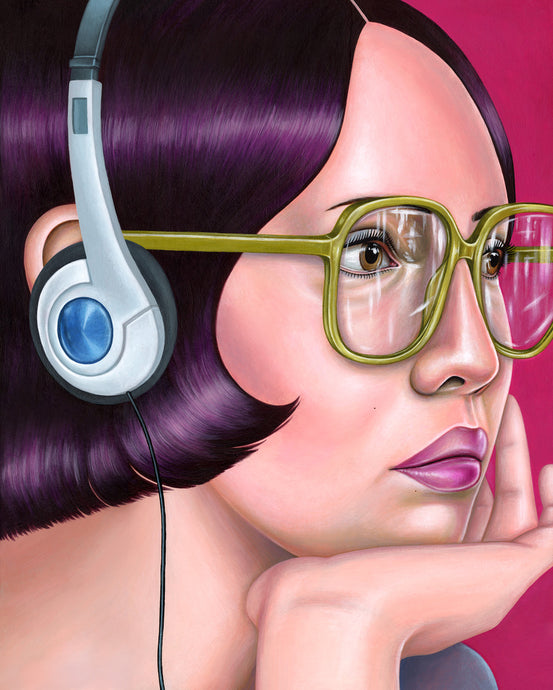 Juliette Toma “Headphones On